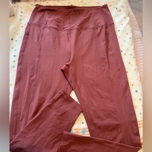 Super soft Easel leggings. Never worn!